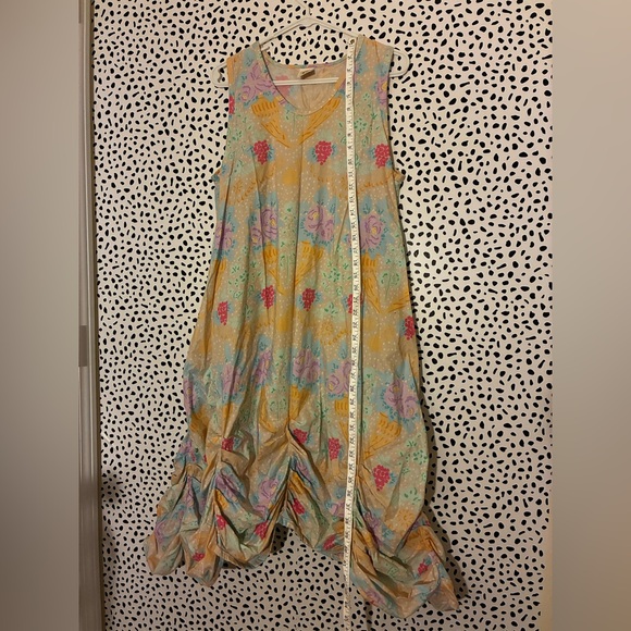 Tina Givens Floral print cotton Sleeveless Dress with Ruched Hem - Picture 9 of 10